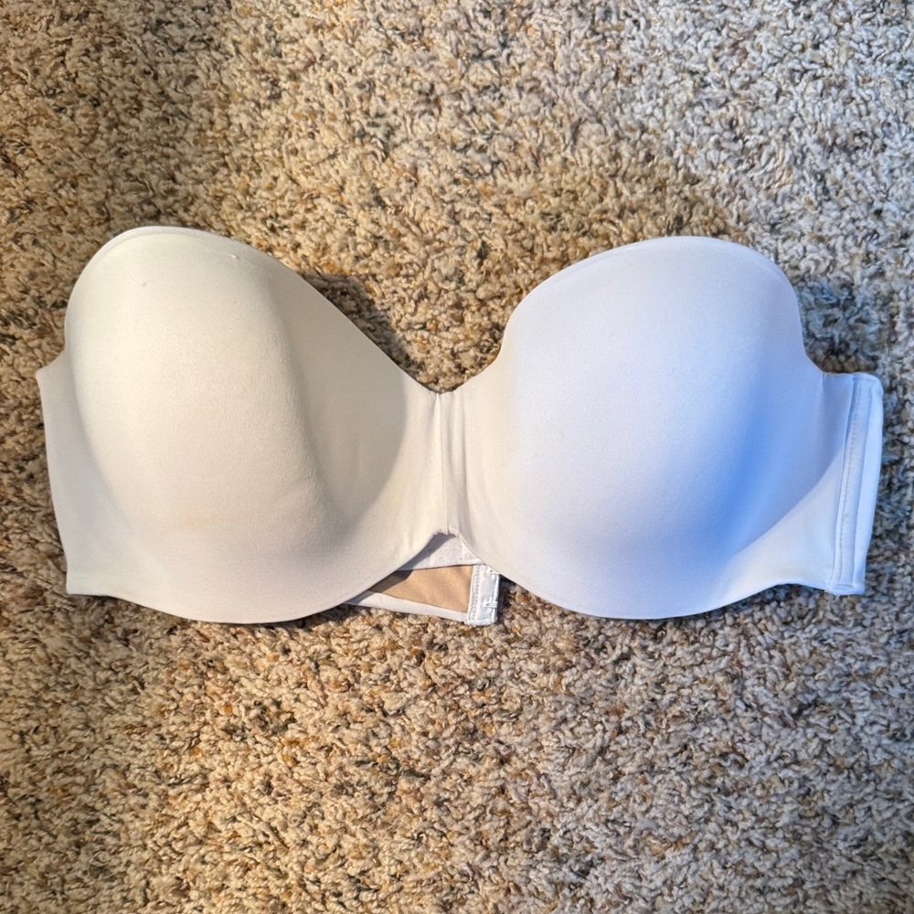 White Strapless Bra